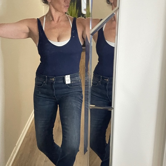 NWT EXPRESS Women's Dark Blue Denim Jeans in size 4 R - Picture 5 of 8